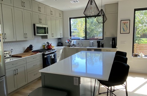 Highland House | Discover a 3 Bedroom Home with Peloton in Central Austin
