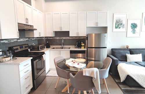 Oakville Apartment | 💖 Entire Apartment: 1BD+1BH · high ceilings · no cleaning fees · quiet place
