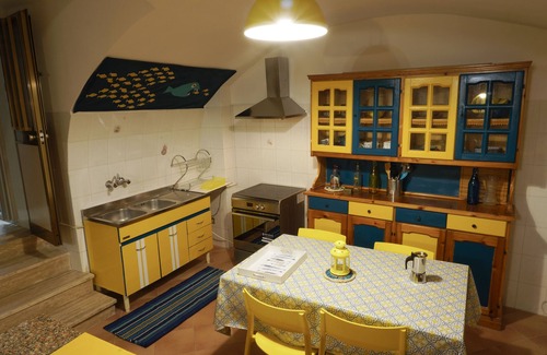 Municipio 4 Apartment | Cozy Apartment with Free Wifi & Pool Access - Guest Rated 9.6