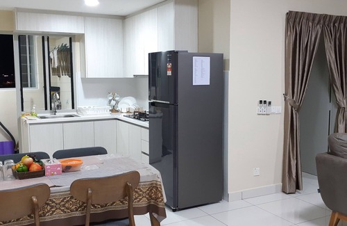 Central District Apartment | Cozy Apartment near Mid Valley Mega Mall with Pool & Spa
