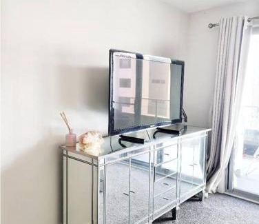 Greenway Apartment | Scenic Lake View Apartment - Pet Friendly & Family Ready