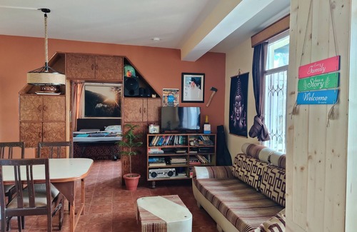 Shimla House | Cozy Apartment with Ocean View in Shimla's Hill Station