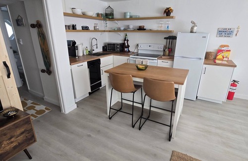 Lake Como House | Beach Bungalow with Ocean View and Pet-Friendly Perks