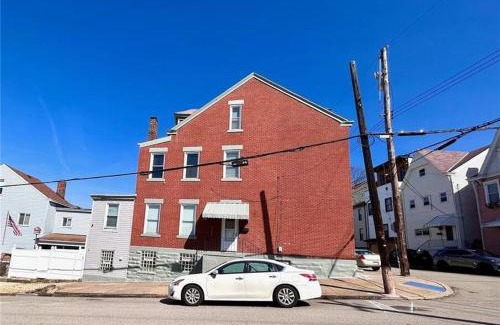 Lawrenceville House | ENTIRE Big Home Close To Events - Baby and Kid Friendly - Private Patio and Firepit