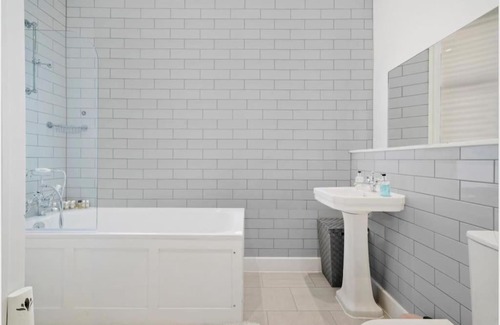 Bloomsbury Apartment | Stylish Flat in Central London - Rated 10/10 & Family-Friendly
