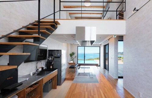 Geisei-mura House | Ocean View Retreat: Perfect for Families & Friends!