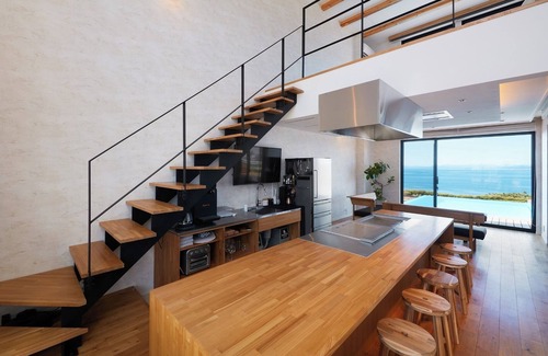 Geisei-mura House | Ocean View Retreat: Perfect for Families & Friends!