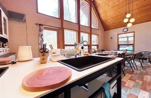 Tsumagoi House | Pet-Friendly Villa Mori no Wankororin for Rent in Gunma