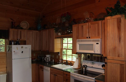 Screamer Mountain Cabin | Cozy Cabin Retreat with Pool & Spa - 30-Day Minimum Stay
