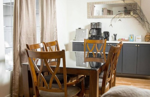 Fair Oaks House | Entire cozy home in Fair Oaks.