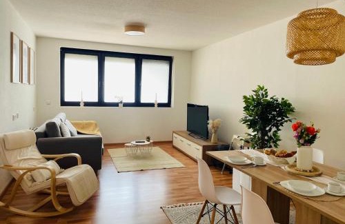 Oftersheim Apartment | Comfortable Entire Flat in Schwetzingen, Mannheim & HD