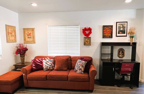 Lake Elsinore House | Entire Gated House Lake Elsinore, CA - 5min to Launch Pointe Park