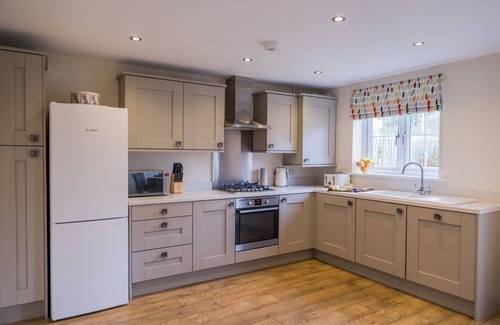 Bedale House | Ideal Holiday Home with Kitchen for 4 Guests - Rated 10/10