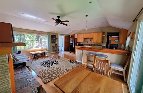 Orchard District House | Cozy 2-Bedroom Retreat in Bend - Pet and Child-Friendly!