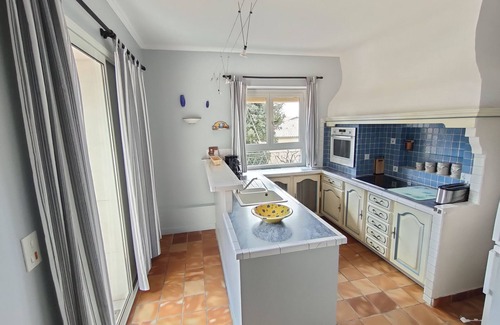 Orgnac-l'Aven House | Family-Friendly Retreat with Pool & Breakfast - Rated 9.8