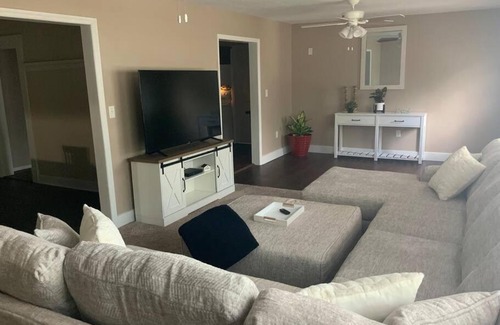 Arcadia Historic District House | Inviting Home in Arcadia Historical District for Families