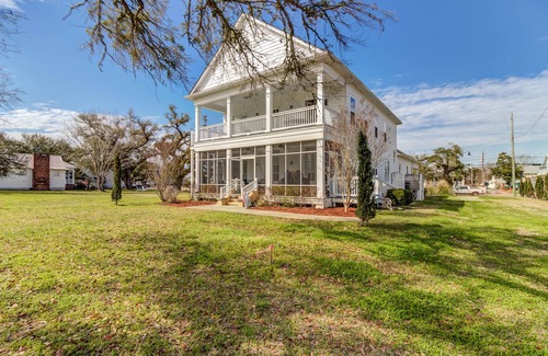 Pass Christian House | Entire Home in downtown Pass Christian - Don't Pass this up!