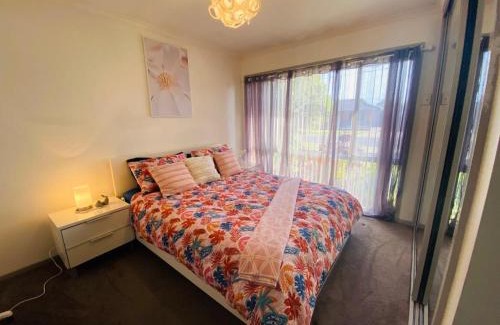 Werribee House | Ideal Werribee Home: Top Location with Family-Friendly Amenities