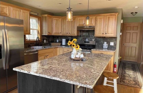 West Kill House | New Home Retreat Near Hunter with Family-Friendly Amenities