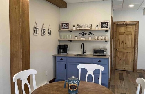 West Kill House | New Home Retreat Near Hunter with Family-Friendly Amenities