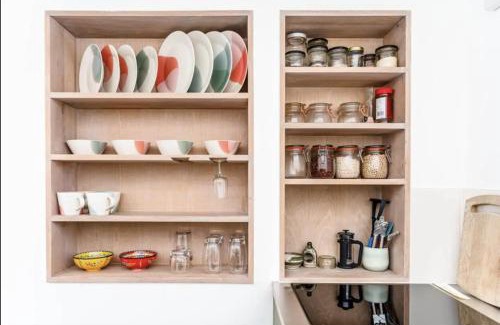 Hackney Wick Apartment | Relaxing Entire Home on Victoria Park - 4 Star, Family Friendly