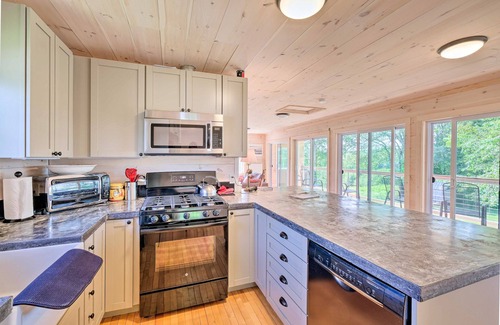 Belfast House | Relaxing Vintage Modern Home on Lower Mason Pond