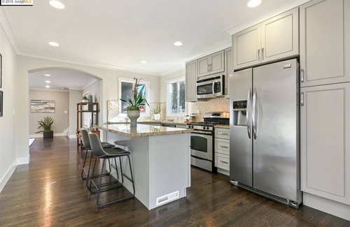 Southwest Berkeley House | Inviting Home with Fenced Backyard & Cozy Fire Pit