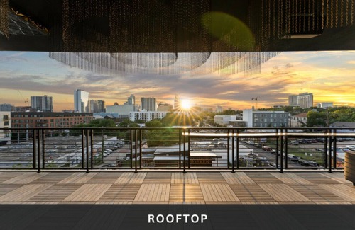 East Cesar Chavez House | Discover Entire Hotel on 6th: Perfect for Events & Families