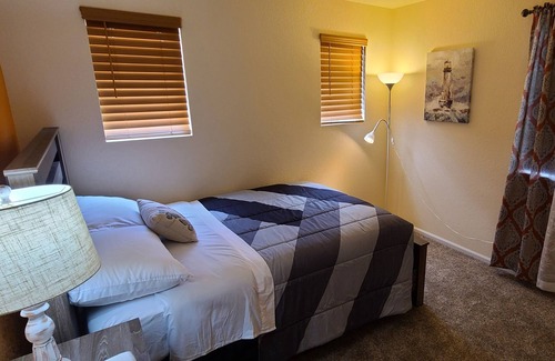 Commerce City House | Exceptional Entire House Near the Airport - Family Friendly