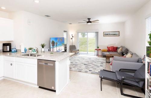 Ocoee House | Ideal 3-Bedroom Home Near Disney with Pool and WiFi
