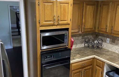 Oak Creek House | Ideal Retreat Near Sea World and Six Flags for Families