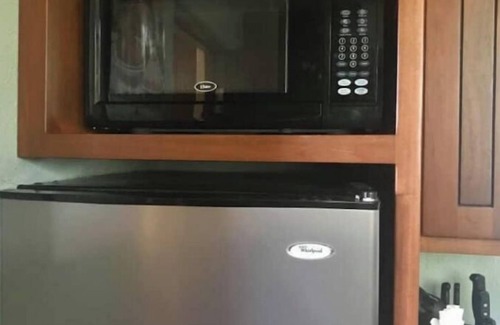 Corozal Apartment | Entire House, Privacy, Pool, Canal, Ocean Views, Kitchen, AC's, Dock, Sleeps 9