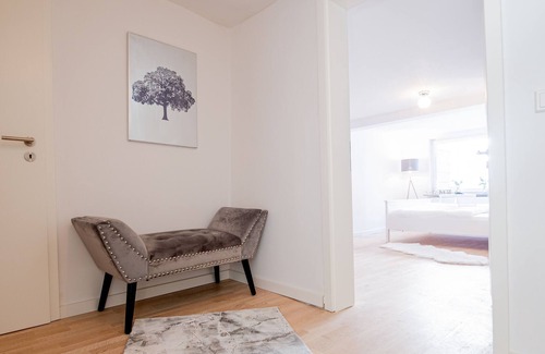 Hildesheim District House | Entire house with backyard oasis | 185 sqm | 4 bedrooms | central | Netflix