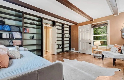 Bethesda House | Family-Friendly Entire Home in Bethesda for Your Getaway