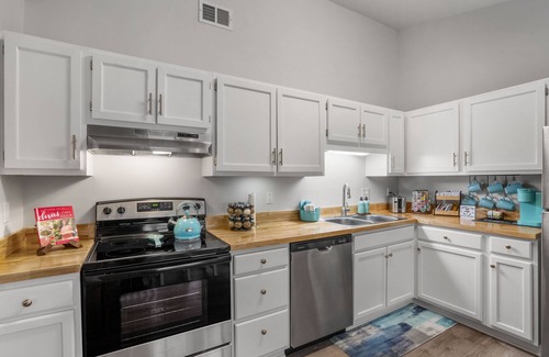 Summerville House | Inviting Retreat with Game Room Near Beautiful Beaches