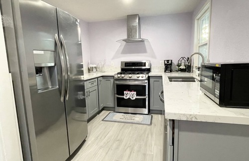 Westmont House | Immaculate Newly Renovated House in North Pomona