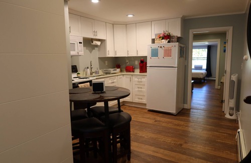 Bethlehem Condo | Ideal Village Retreat with Kitchen and Family-Friendly Amenities
