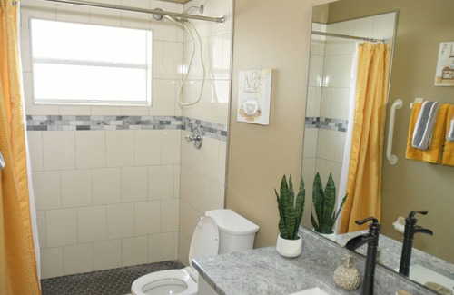 Ocoee House | Entire Residential Home. Ocoee Luxury 5BD Home