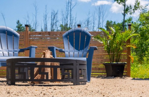 Gravenhurst Cabin | Entire Resort - Sparrow Lake