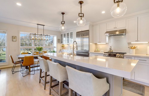 Old Town Alexandria House | Premier Riverside Home in Old Town with Parking & Spa