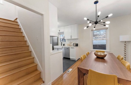 Robbinsdale House | Sunny 4BR Sunhouse with Rooftop Deck Near Downtown