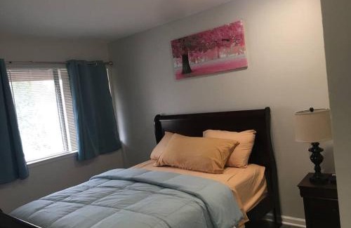 Greenbelt Apartment | Inviting Townhouse: 2 Bdrm, Family-Friendly Retreat