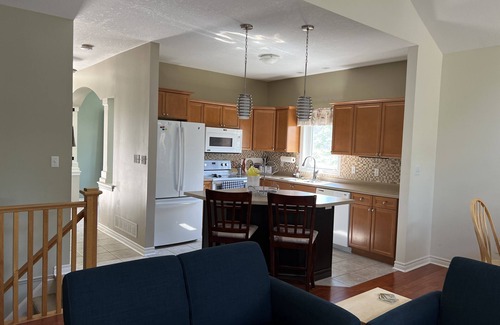 Port Elgin House | Spacious 5-Bedroom Vacation Home with Oceanfront Views