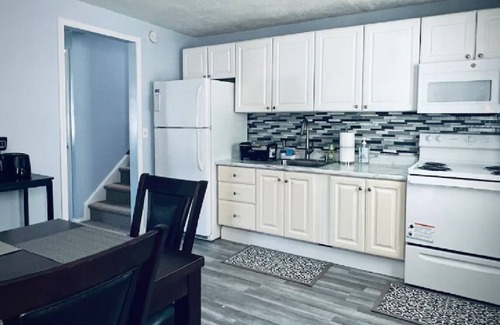 Reynolds Corners House | Inviting West Toledo Home with Spa and Child-Friendly Amenities