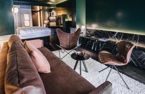 Pertisau Hotel | Elegant Retreat at Entners am See with Private Beach & Spa