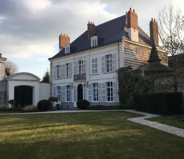 Arras Bed & Breakfast | Exceptional Stay at Entre Cour et Jardin - Rated 9.7/10