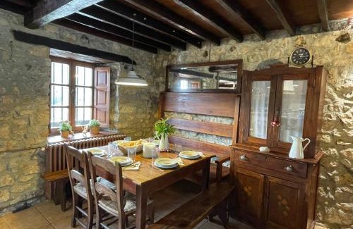 Gradatila Apartment | Exceptional Stay at Entre Horreos - Pet & Child Friendly