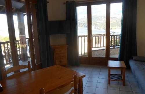 Savines-le-Lac Apartment | Serene Retreat Between Lake and Mountains - Guest Rated 9/10