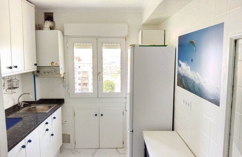 Santander Apartment | Entre Olas y Calles con Parking Gratis by Wehomes