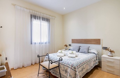 Salar Villa | Relaxing Getaway at Entre Olivos Salar with Pool & Spa